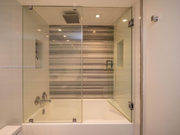 555 NE 15th St 26E, Miami FL 33132