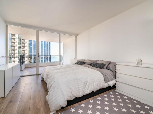 555 NE 15th St 26E, Miami FL 33132