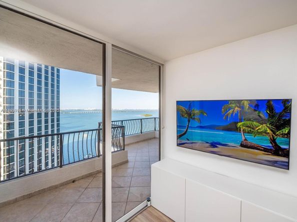 555 NE 15th St 26E, Miami FL 33132