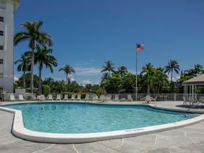2970 NE 16th Ave 208, Oakland Park FL 33334