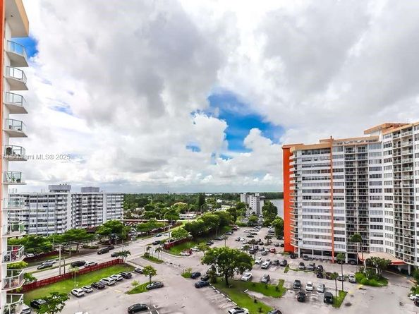 1351 NE Miami Gardens Dr 1001E, Miami FL 33179