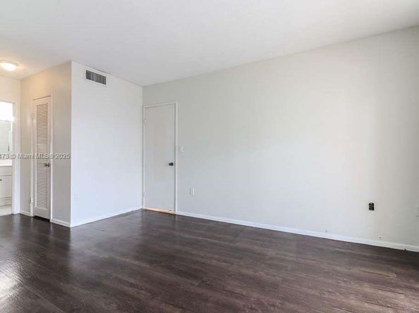 1351 NE Miami Gardens Dr 1001E, Miami FL 33179