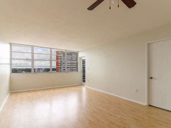 1351 NE Miami Gardens Dr 1001E, Miami FL 33179
