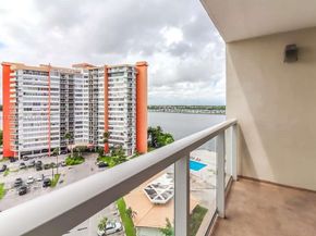 1351 NE Miami Gardens Dr 1001E, Miami FL 33179