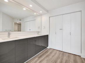 3500 Mystic Pointe Dr 3206, Aventura FL 33180