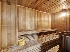 3500 Mystic Pointe Dr 3206, Aventura FL 33180