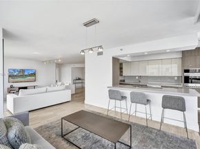 3500 Mystic Pointe Dr 3206, Aventura FL 33180