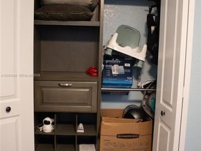 7645 NW 38th Ct, Sunrise FL 33351