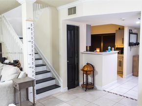 7645 NW 38th Ct, Sunrise FL 33351