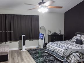 7645 NW 38th Ct, Sunrise FL 33351