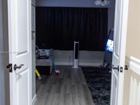 7645 NW 38th Ct, Sunrise FL 33351