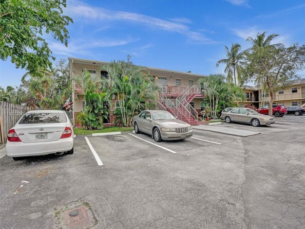 1211 NE 23rd Ave, Pompano Beach FL 33062