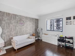 601 NE 36th St 1103, Miami FL 33137