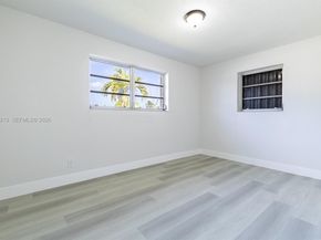 360 NW 199th St, Miami Gardens FL 33169