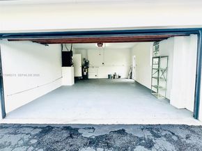 360 NW 199th St, Miami Gardens FL 33169