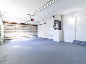 360 NW 199th St, Miami Gardens FL 33169