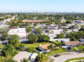 360 NW 199th St, Miami Gardens FL 33169