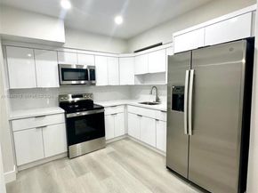 360 NW 199th St, Miami Gardens FL 33169