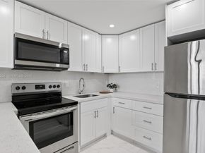 1811 Jefferson St 808, Hollywood FL 33020