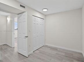 1811 Jefferson St 808, Hollywood FL 33020