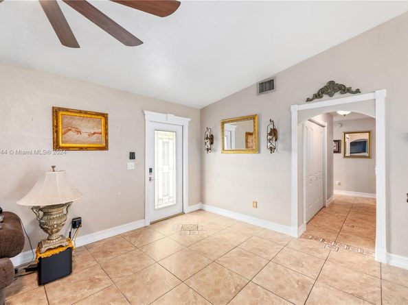 1442 NW 20th St, Homestead FL 33030