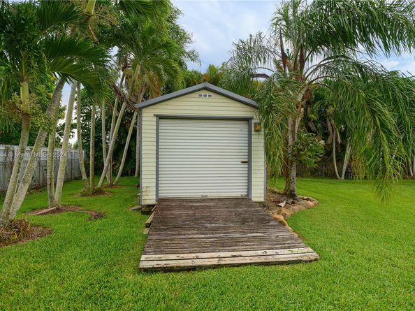 1442 NW 20th St, Homestead FL 33030