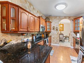 1442 NW 20th St, Homestead FL 33030