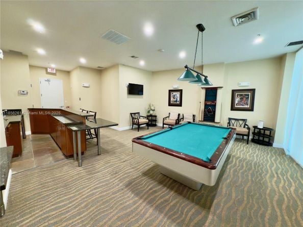 1745 E Hallandale Beach Blvd 303W, Hallandale Beach FL 33009