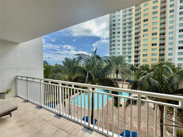 1745 E Hallandale Beach Blvd 303W, Hallandale Beach FL 33009