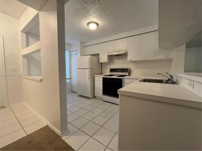 8064 Sanibel Dr, Tamarac FL 33321