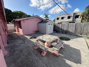 3533 NW 2nd Ter, Miami FL 33125