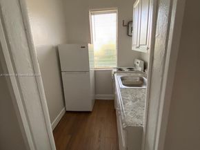 1554 SW 5th St, Miami FL 33135