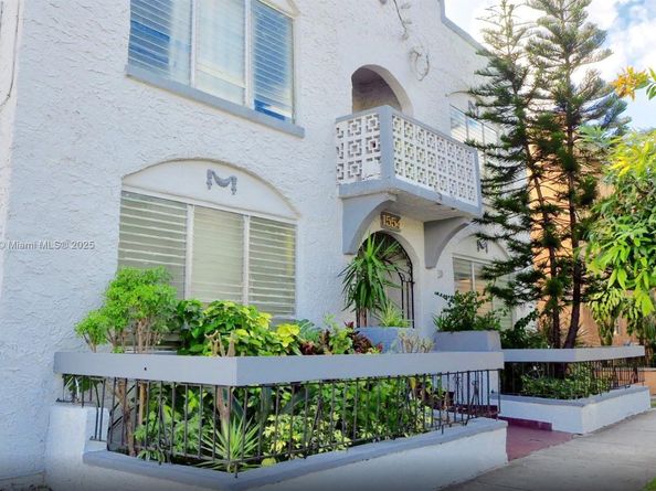 1554 SW 5th St, Miami FL 33135