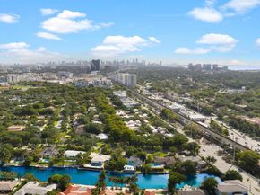 5000 Riviera Dr, Coral Gables FL 33146