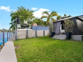 5000 Riviera Dr, Coral Gables FL 33146