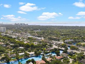 5000 Riviera Dr, Coral Gables FL 33146