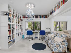 5000 Riviera Dr, Coral Gables FL 33146
