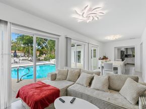 5000 Riviera Dr, Coral Gables FL 33146