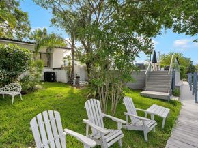 5000 Riviera Dr, Coral Gables FL 33146