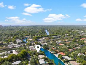 5000 Riviera Dr, Coral Gables FL 33146