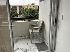 854 NW 87th Ave 405, Miami FL 33172