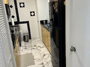 854 NW 87th Ave 405, Miami FL 33172