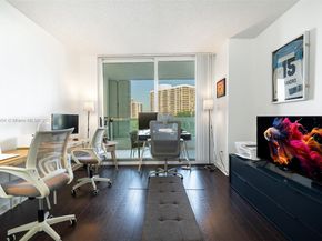 21055 Yacht Club Dr 605, Aventura FL 33180