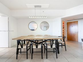 21055 Yacht Club Dr 605, Aventura FL 33180