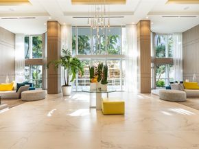 21055 Yacht Club Dr 605, Aventura FL 33180