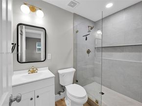 700 NW 18th St, Fort Lauderdale FL 33311