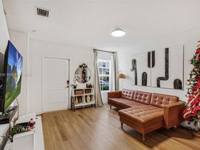 476 NE 5th St, Florida City FL 33034