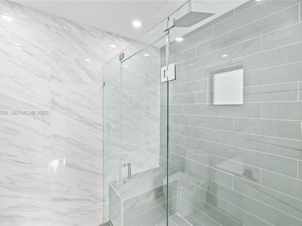 1200 Cleveland Rd, Miami Beach FL 33141