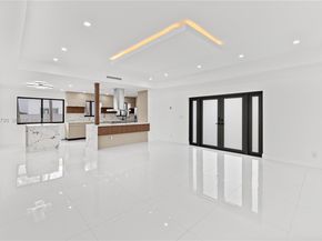 1200 Cleveland Rd, Miami Beach FL 33141