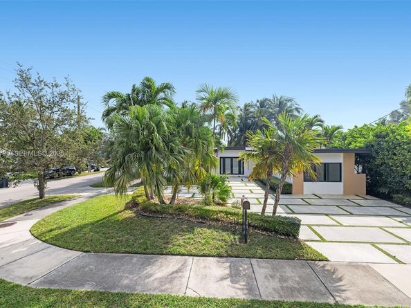 1200 Cleveland Rd, Miami Beach FL 33141